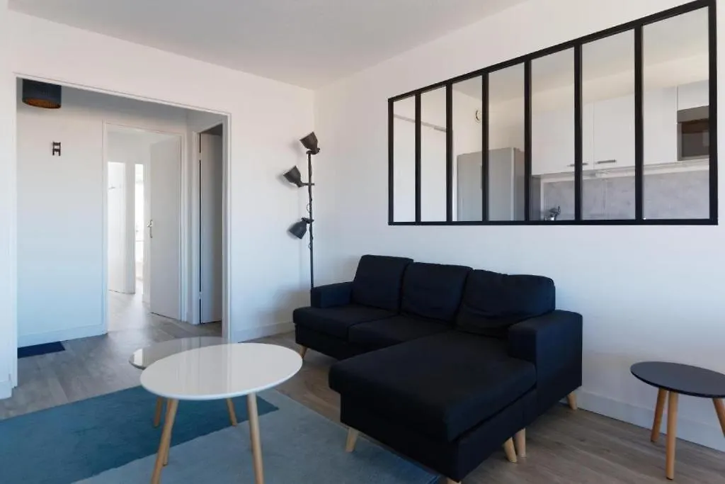 Appartement 4 Chambres 8 Personnes St Charles Marseille Apartment