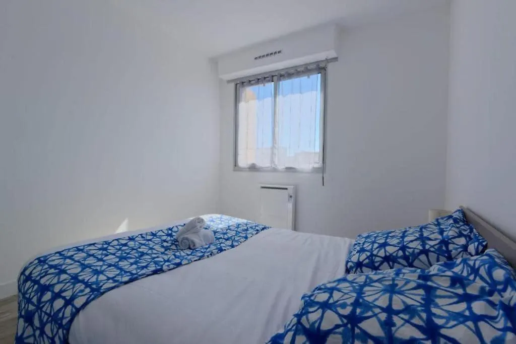 Appartement 4 Chambres 8 Personnes St Charles Marseille 0*,  France