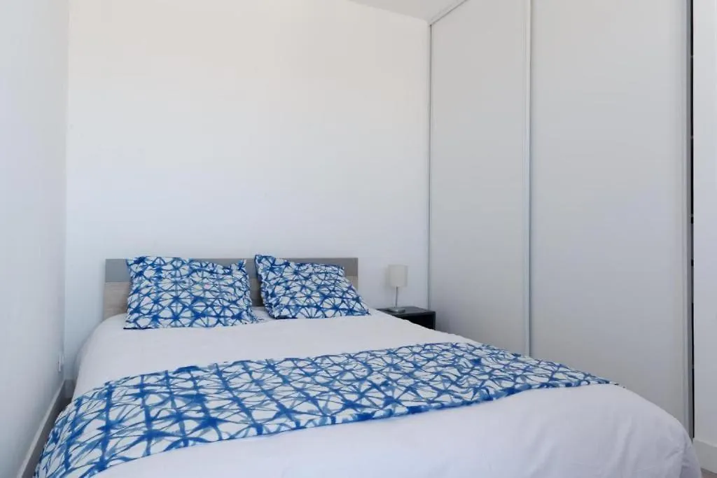 Apartment Appartement 4 Chambres 8 Personnes St Charles Marseille France
