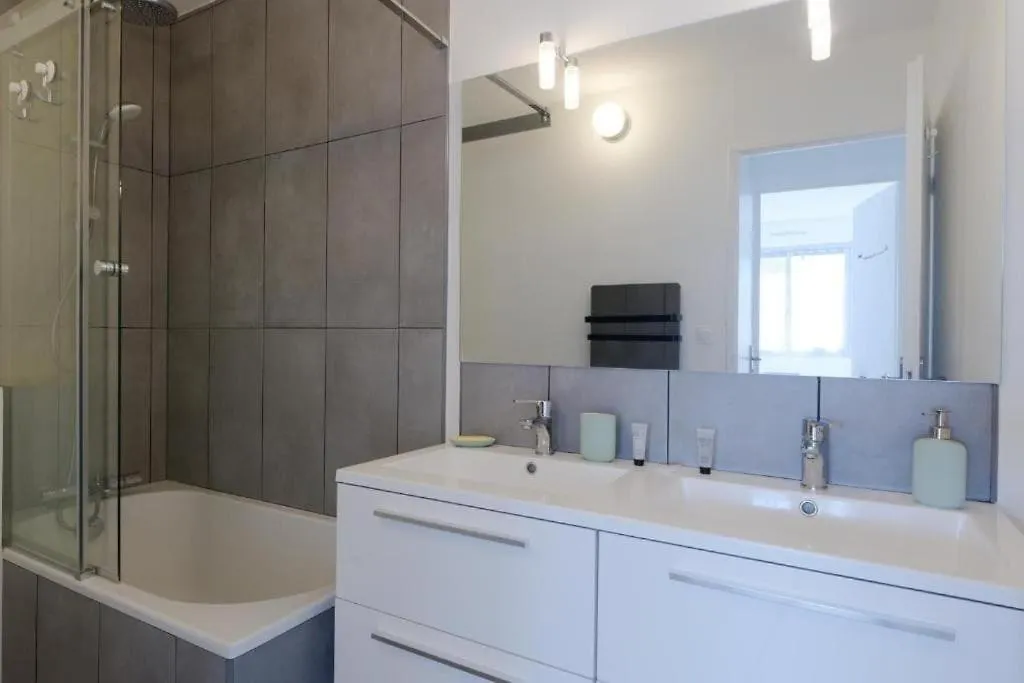Appartement 4 Chambres 8 Personnes St Charles Marseille 0*,