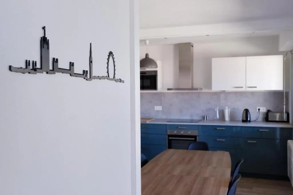Apartment Appartement 4 Chambres 8 Personnes St Charles Marseille